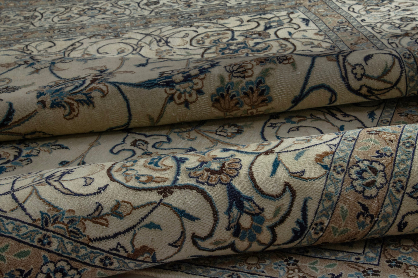 5092 - 9'7" x 12'10"