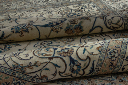 5092 - 9'7" x 12'10"