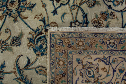 5092 - 9'7" x 12'10"