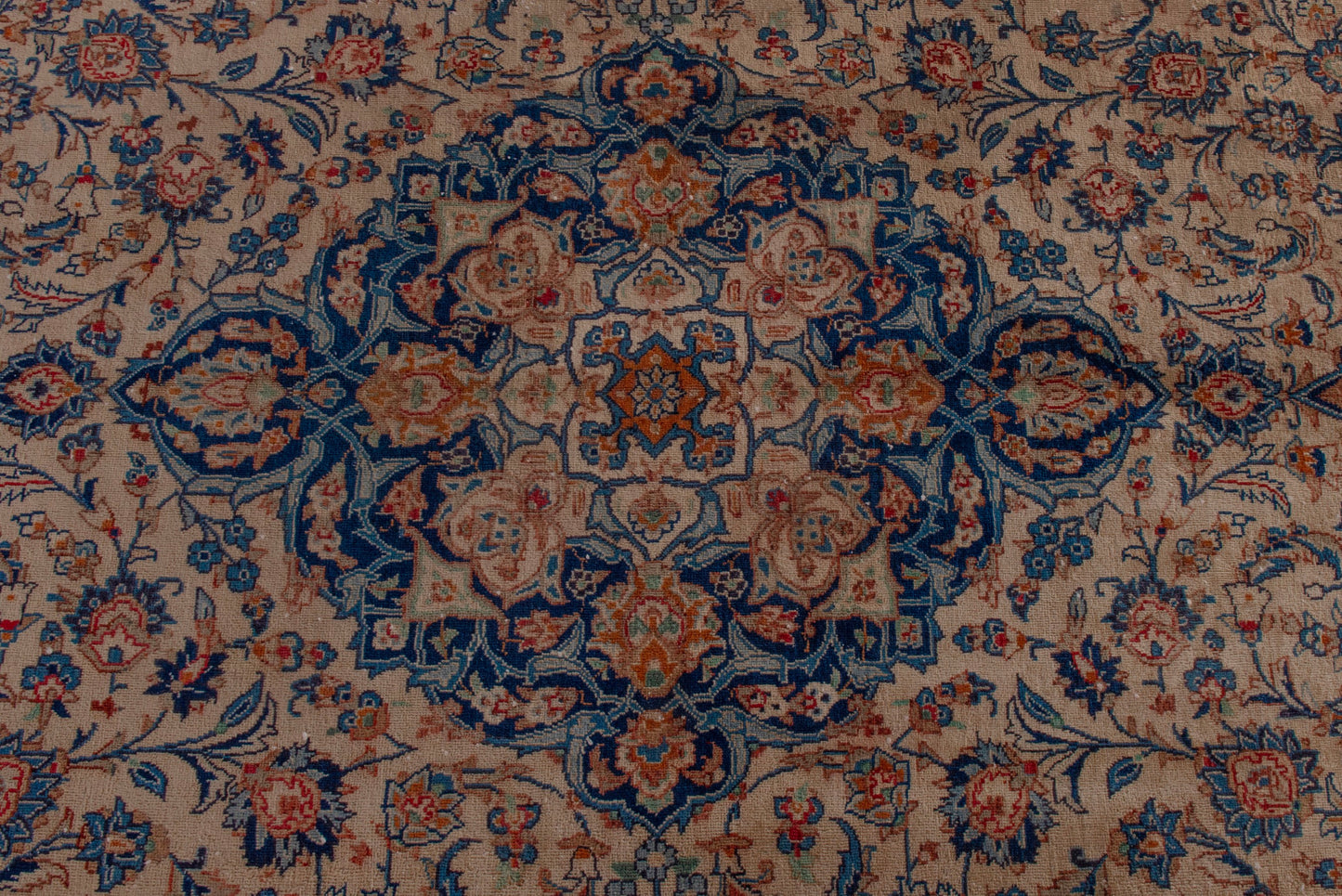 5095 - 9'11" x 12'6"