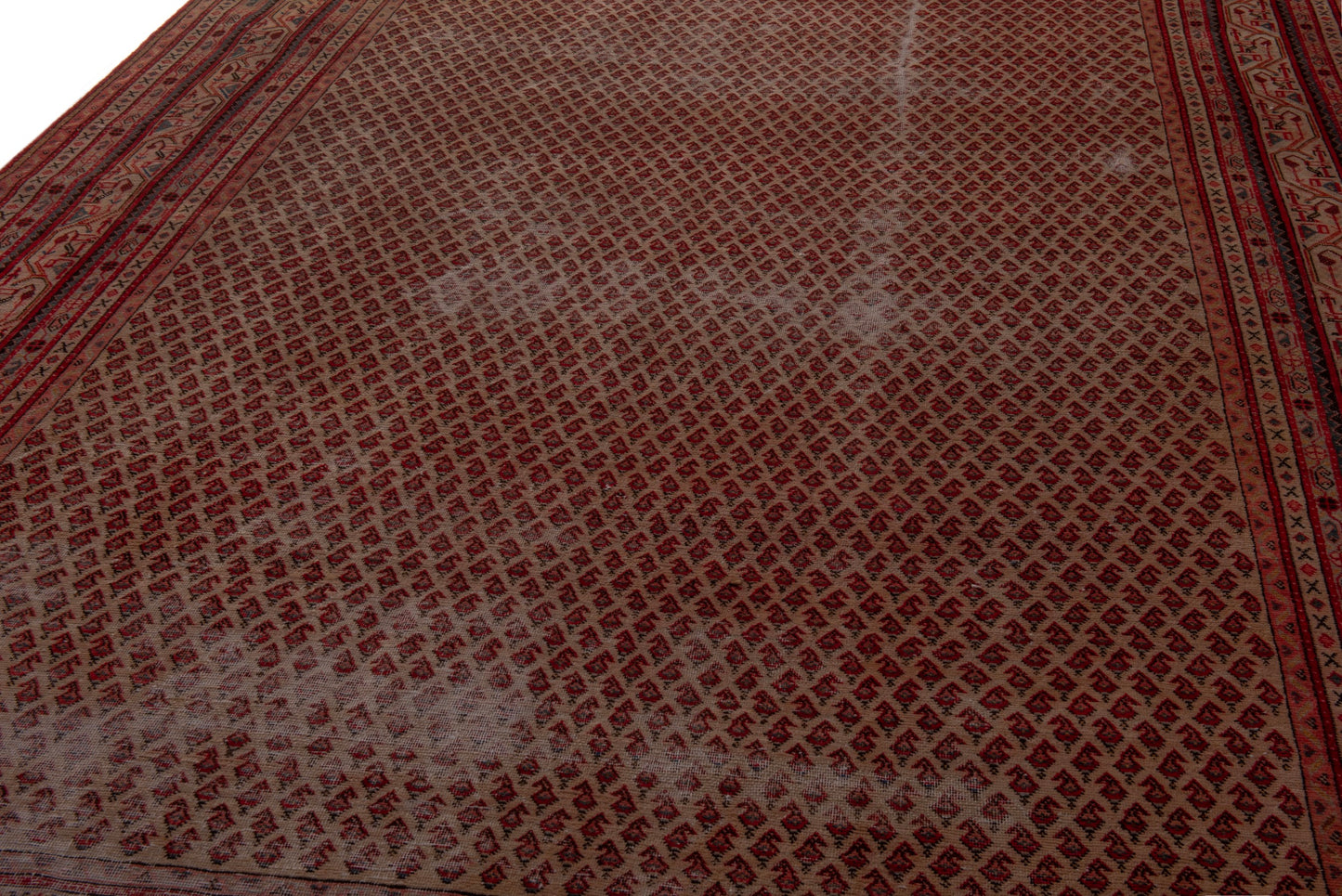 5102 - 8'6" x 13'11"