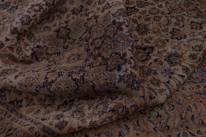 5113 - 8'1" x 11'11"