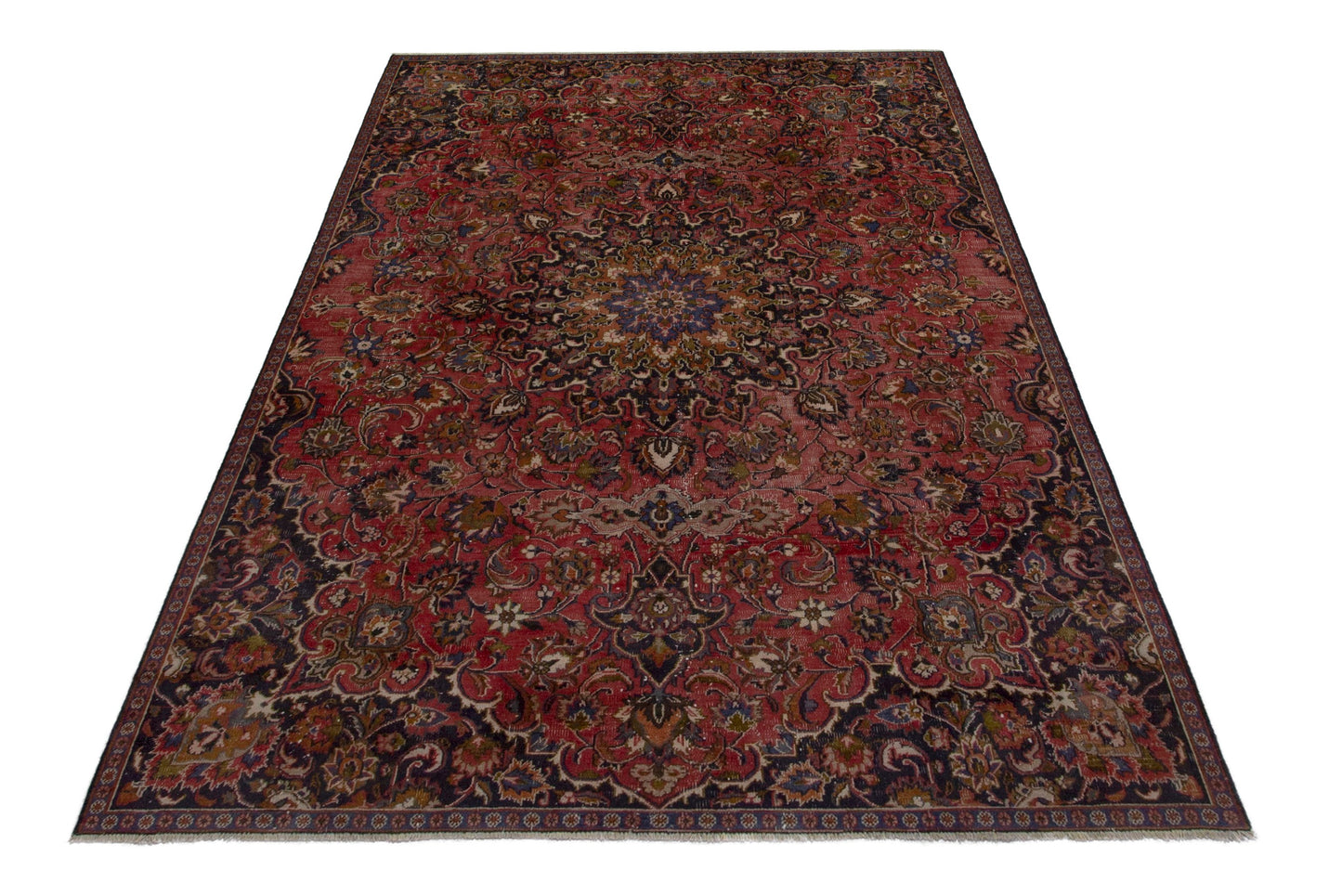 5124 - 6'11" x 10'5"