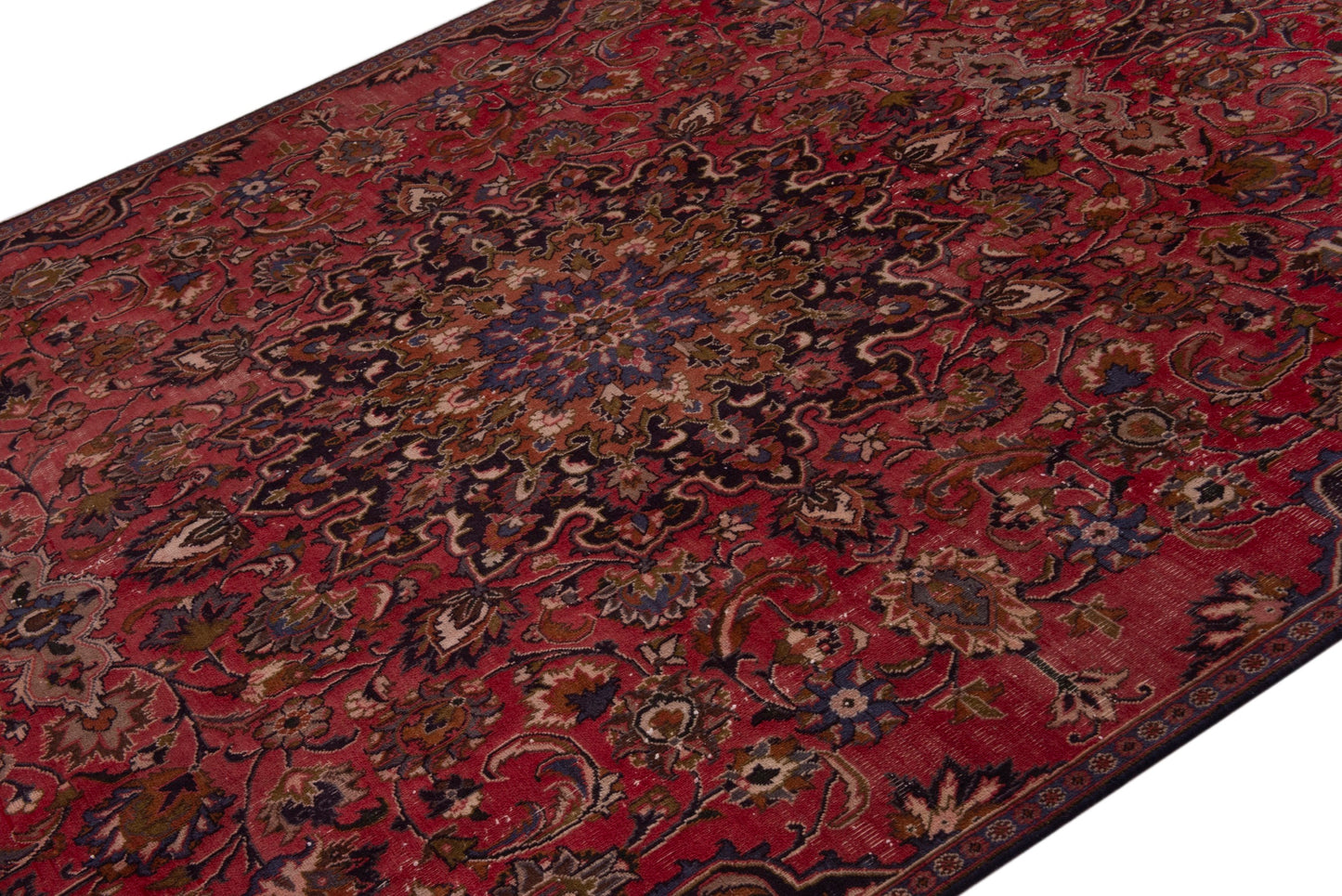 5124 - 6'11" x 10'5"