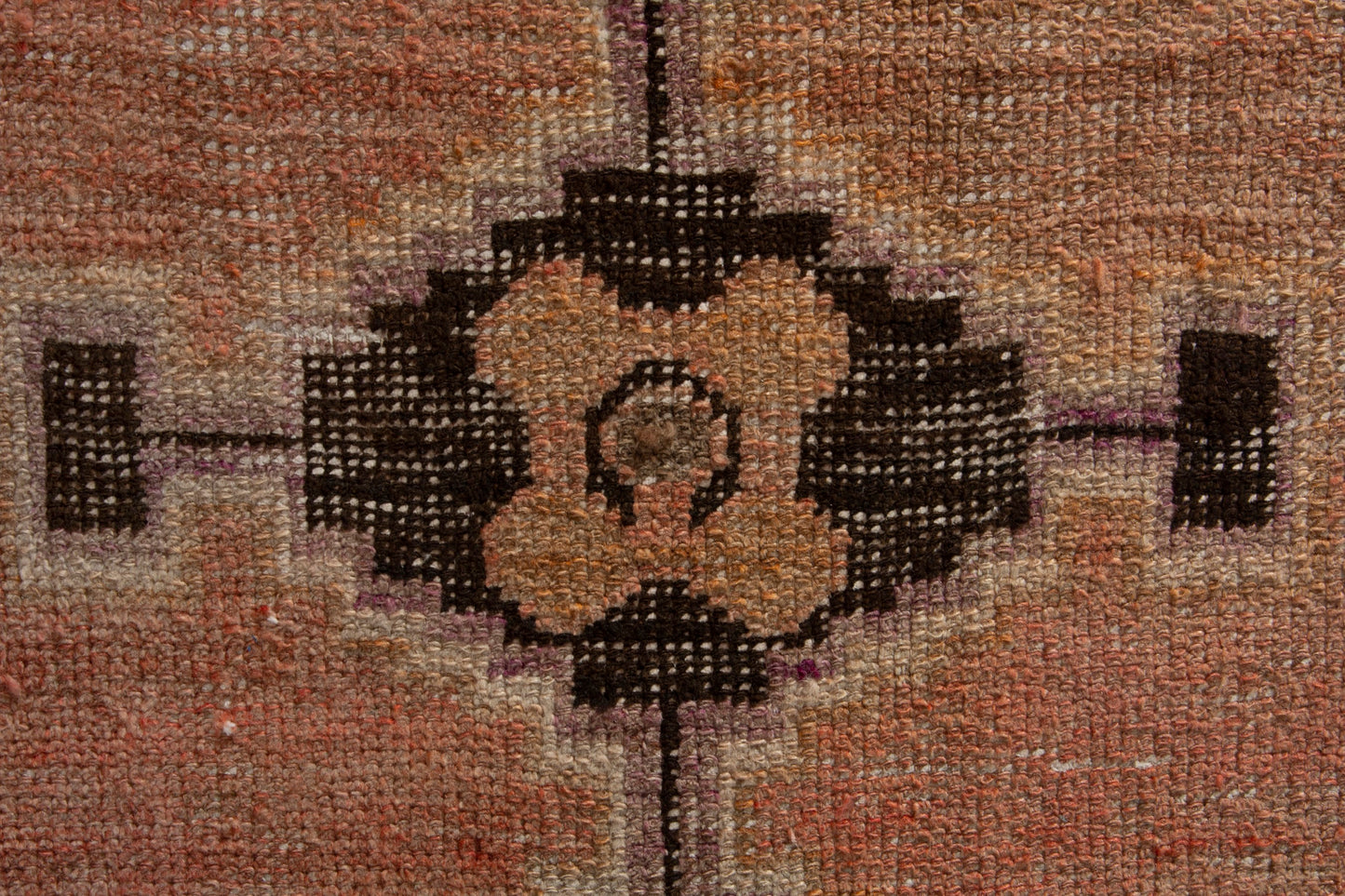 5231 - 1'11" x 3'1"
