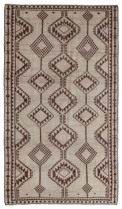 5489 - 4'11" x 8'4"