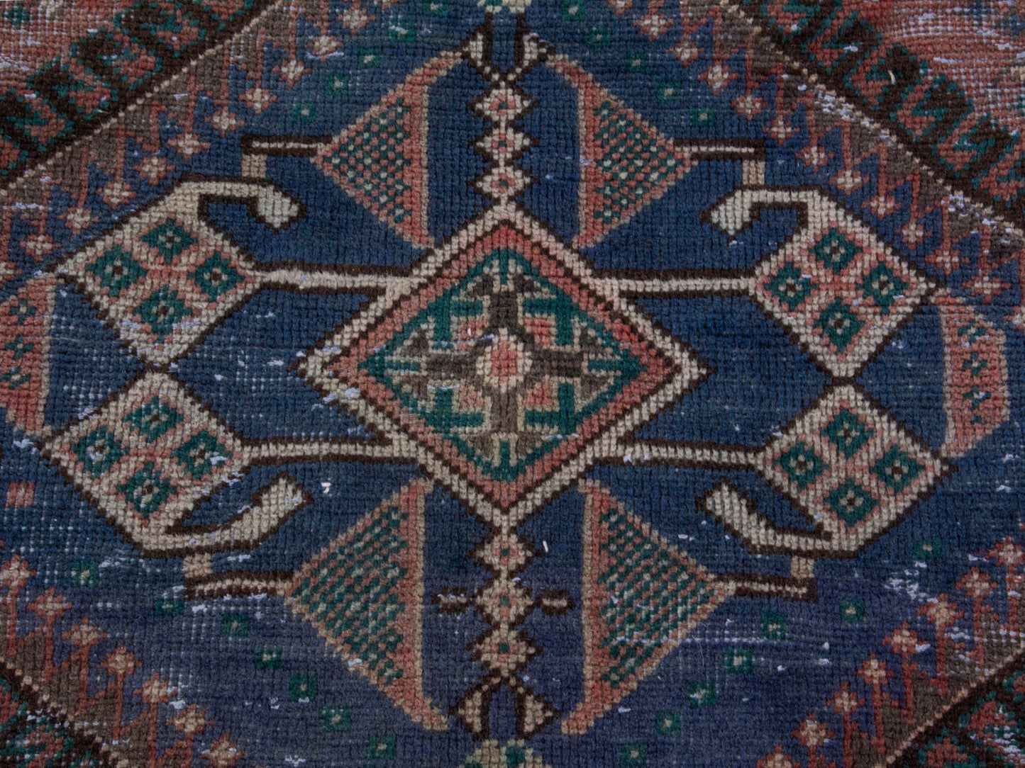 5509 - 3'11" x 9'1"