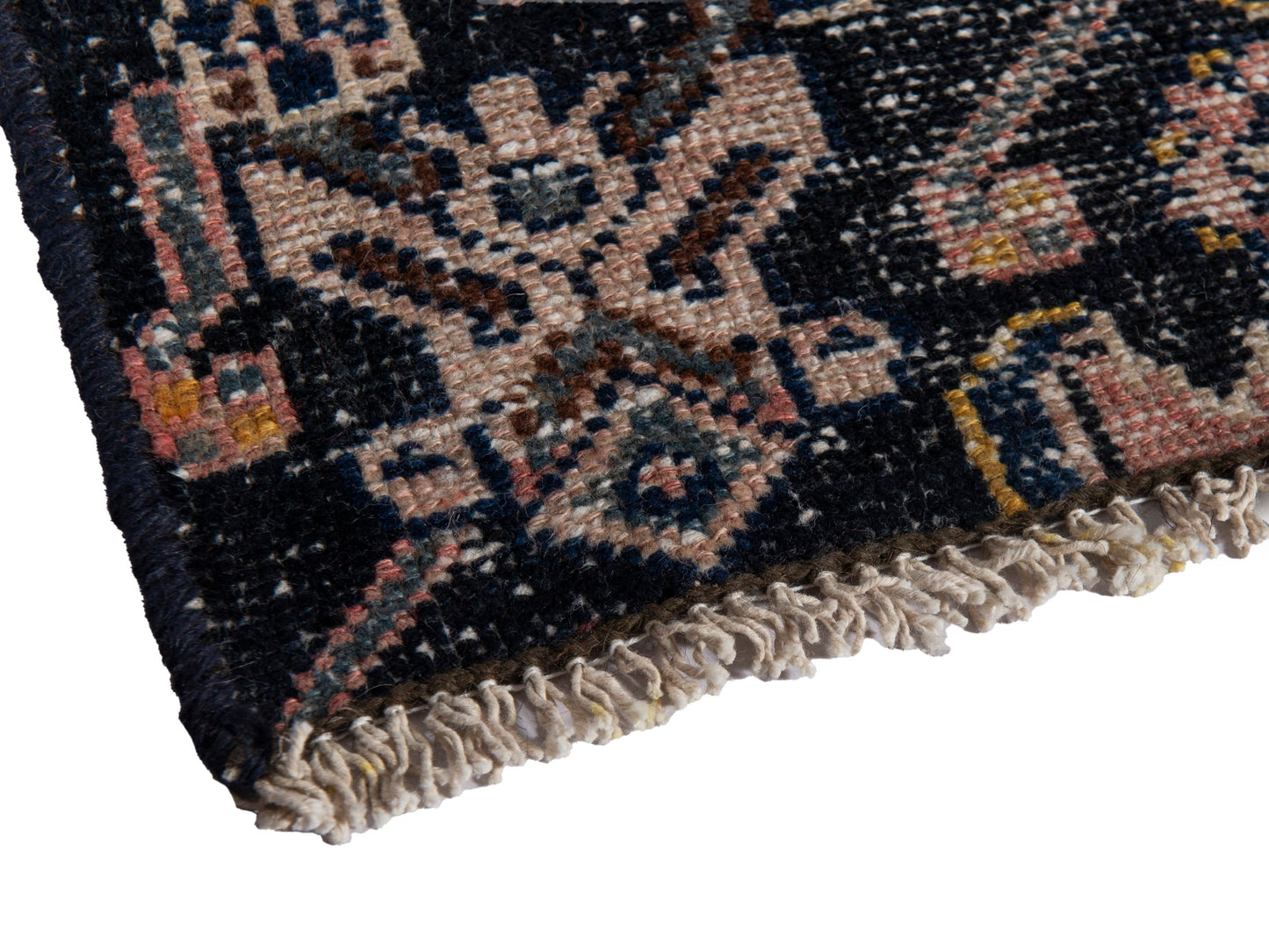 5550 - 1'8" x 6'3"