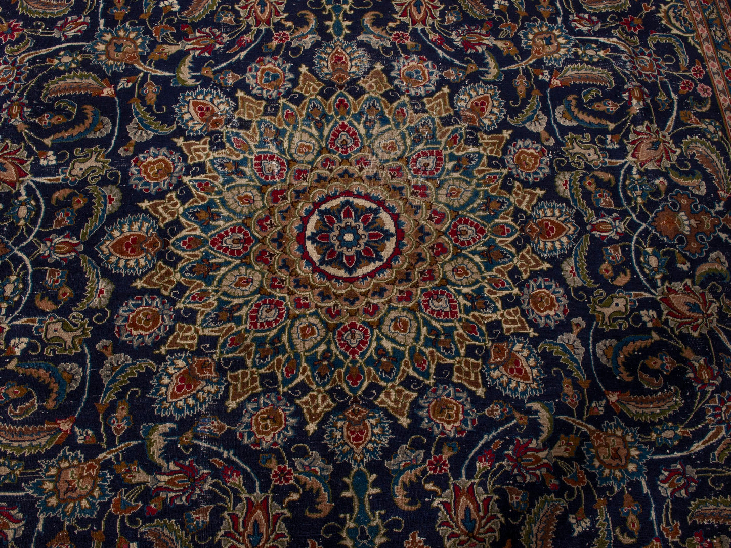 5575 - 9'10" x 12'10"