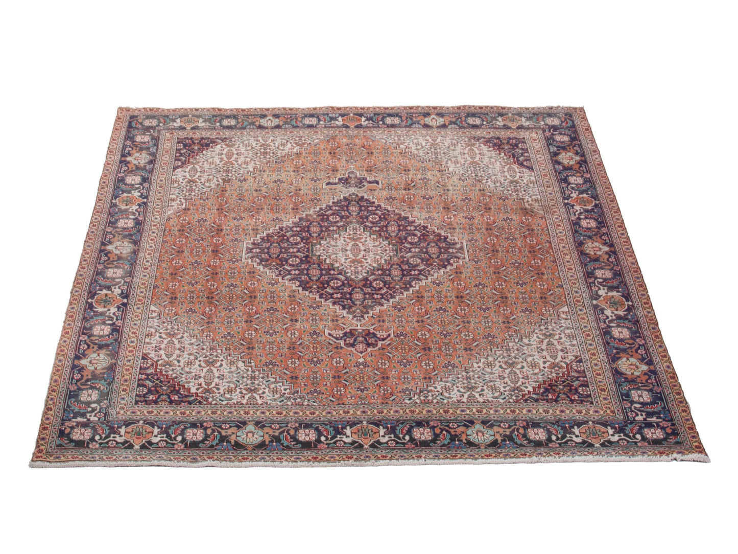 5580 - 8'4" x 11'6"