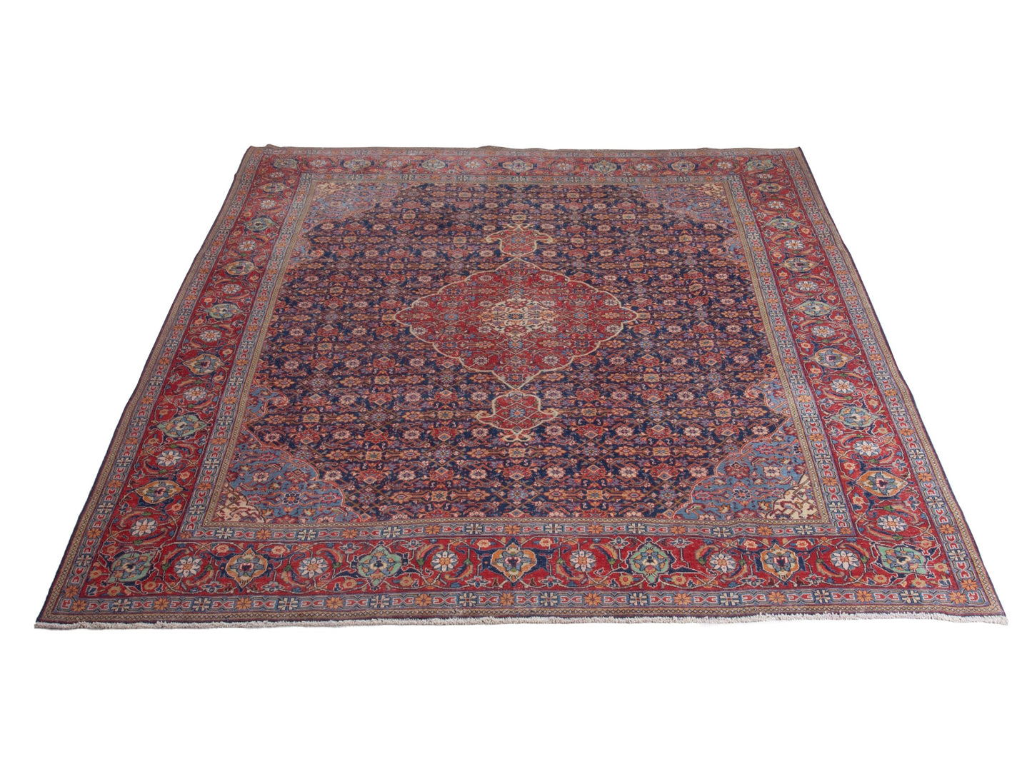 5613 - 10'3" x 14'1"