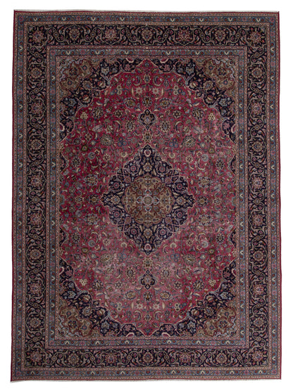 5620 - 9'11" x 13'3"