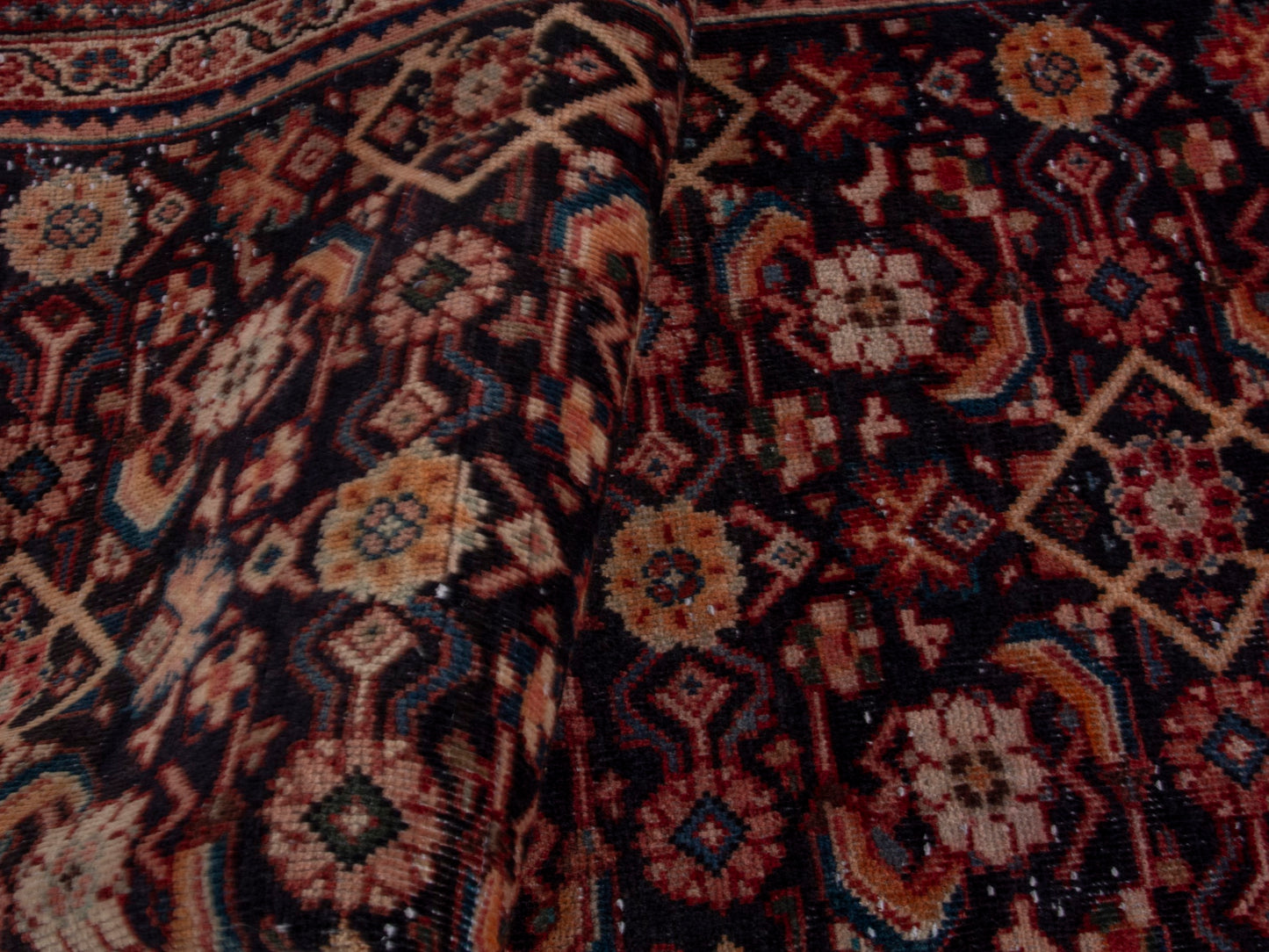 5633 - 3'5" x 10'4"
