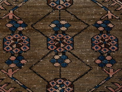 5659 - 3'7" x 10'1"
