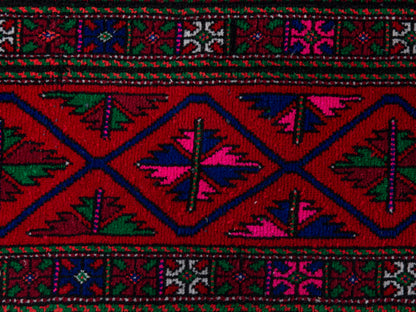5667 - 1'10" x 12'4"