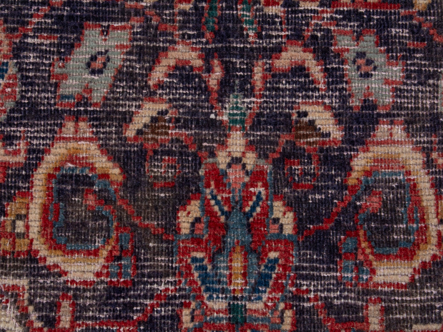 5670 - 3'9" x 10'1"
