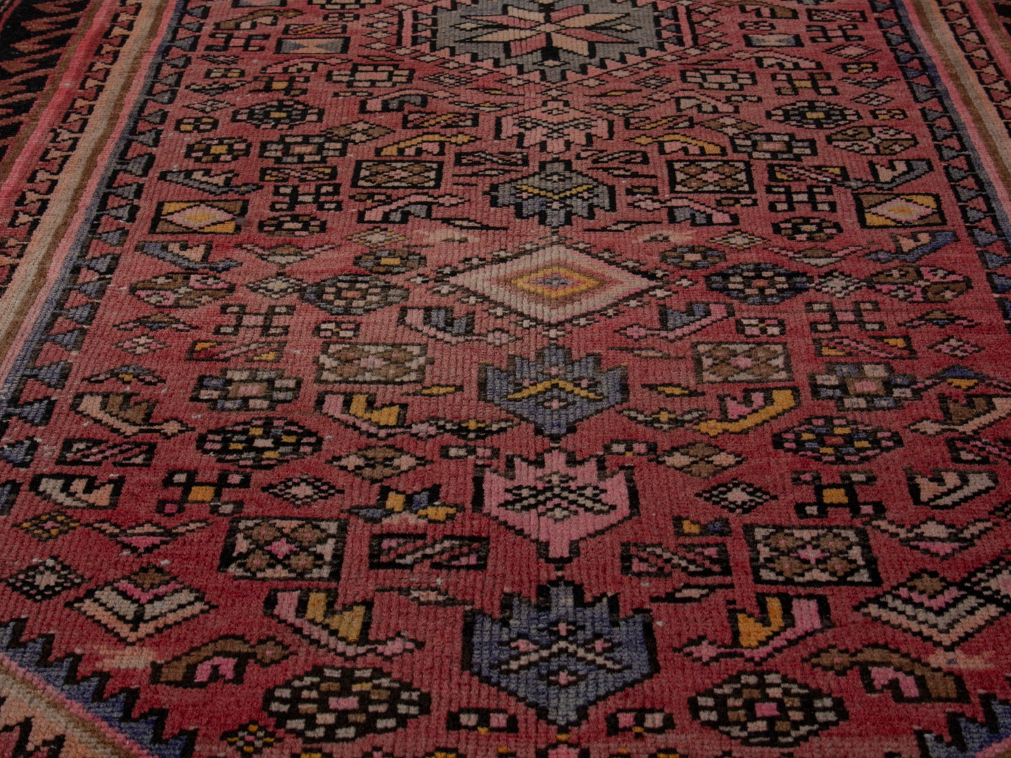5678 - 3'3" x 9'1"