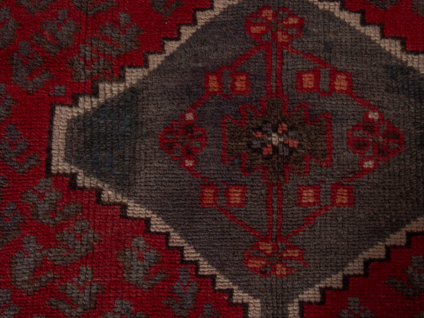 5714 - 2'11" x 5'11"