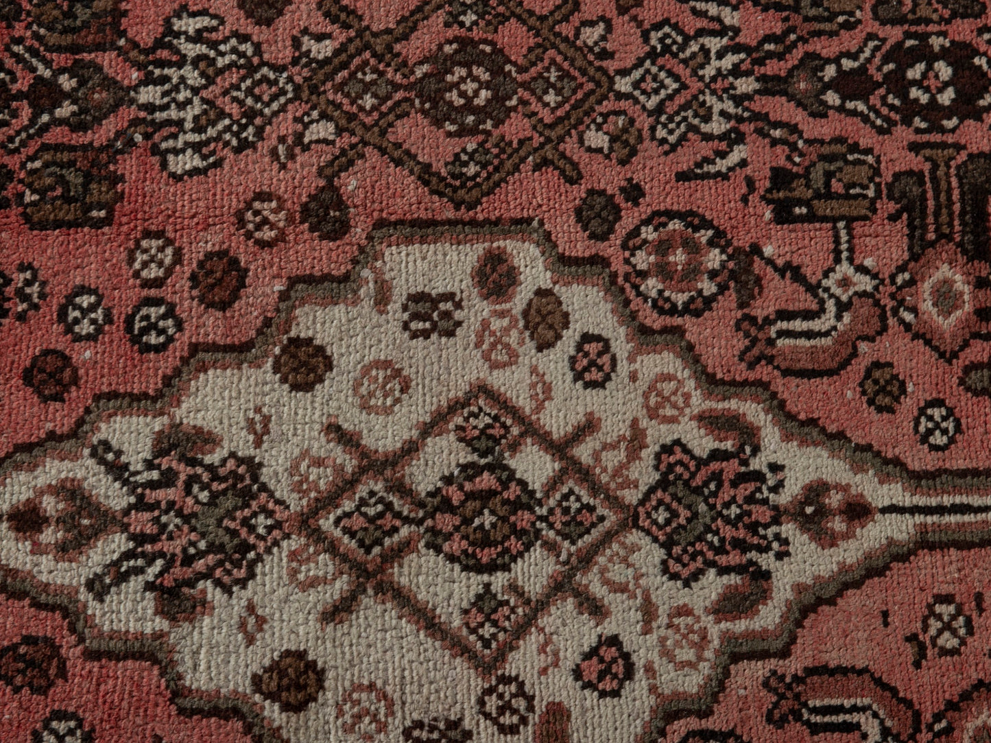 5744 - 2'2" x 5'8"