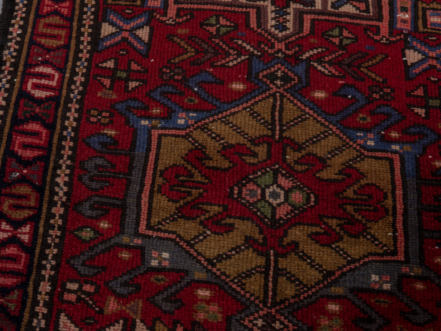 5775 - 2'4" x 4'5"