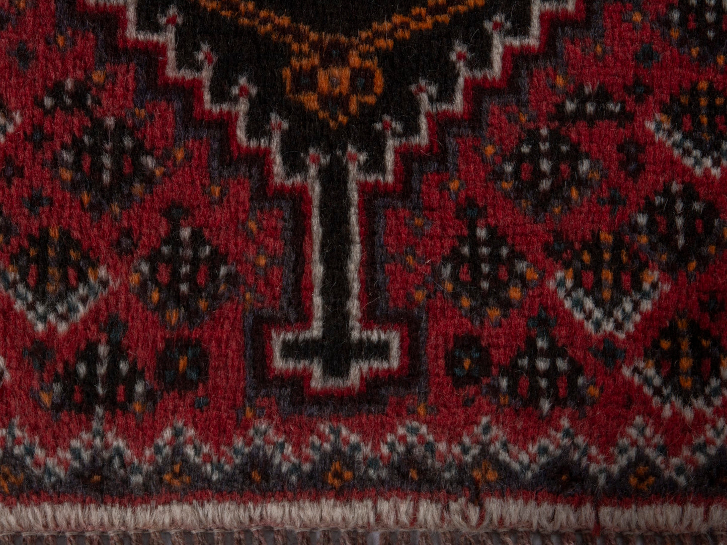 5785 - 2'9" x 3'11"