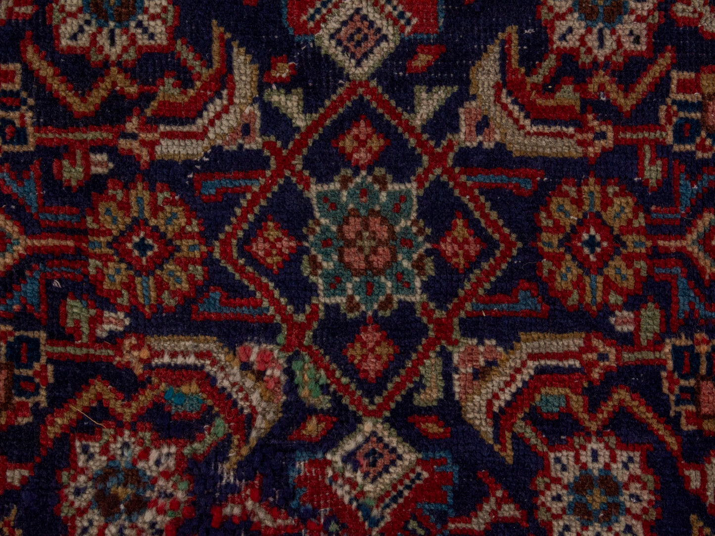 5813 - 9'1" x 12'10"