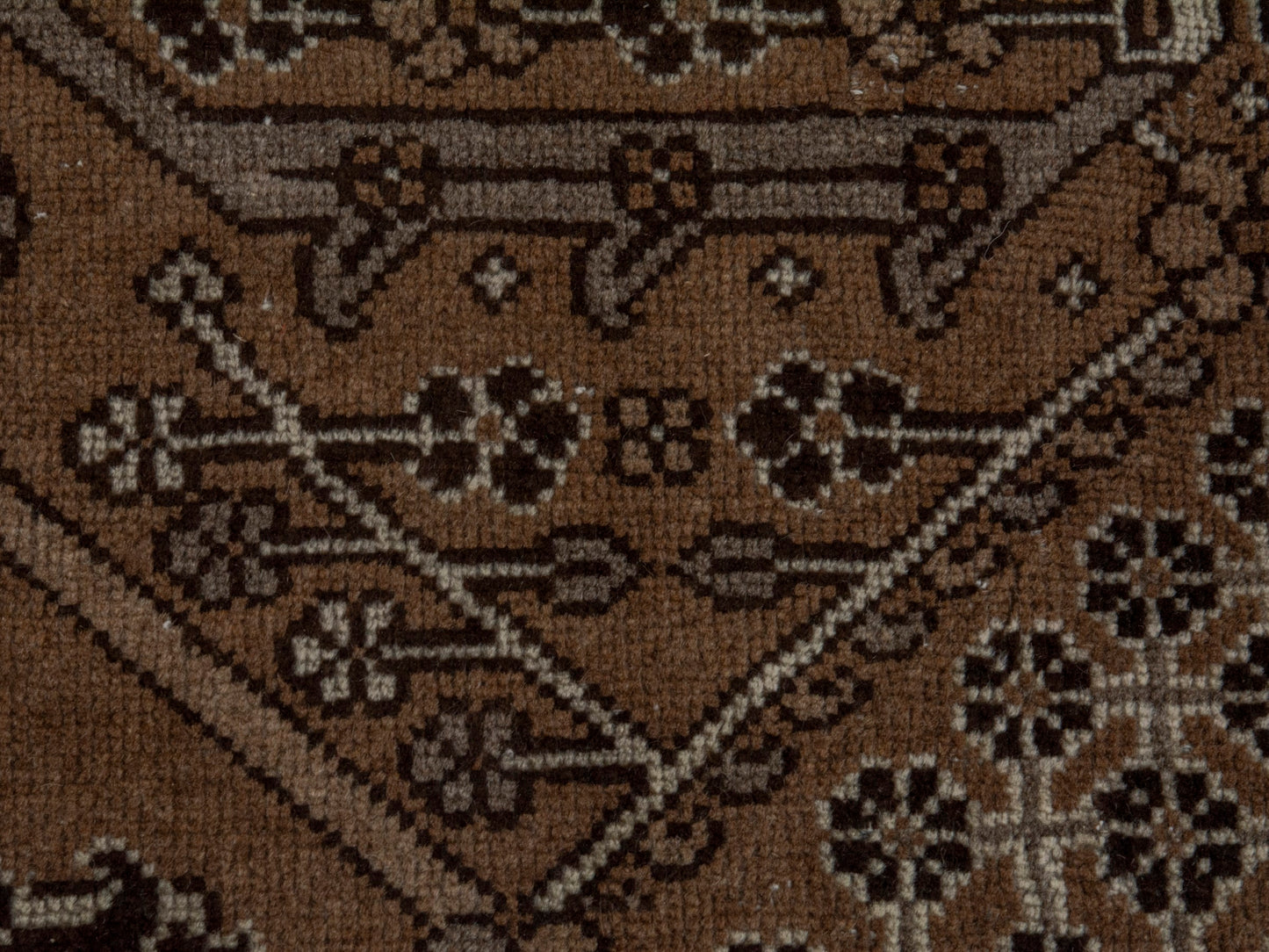 5815 - 6' x 9'2"
