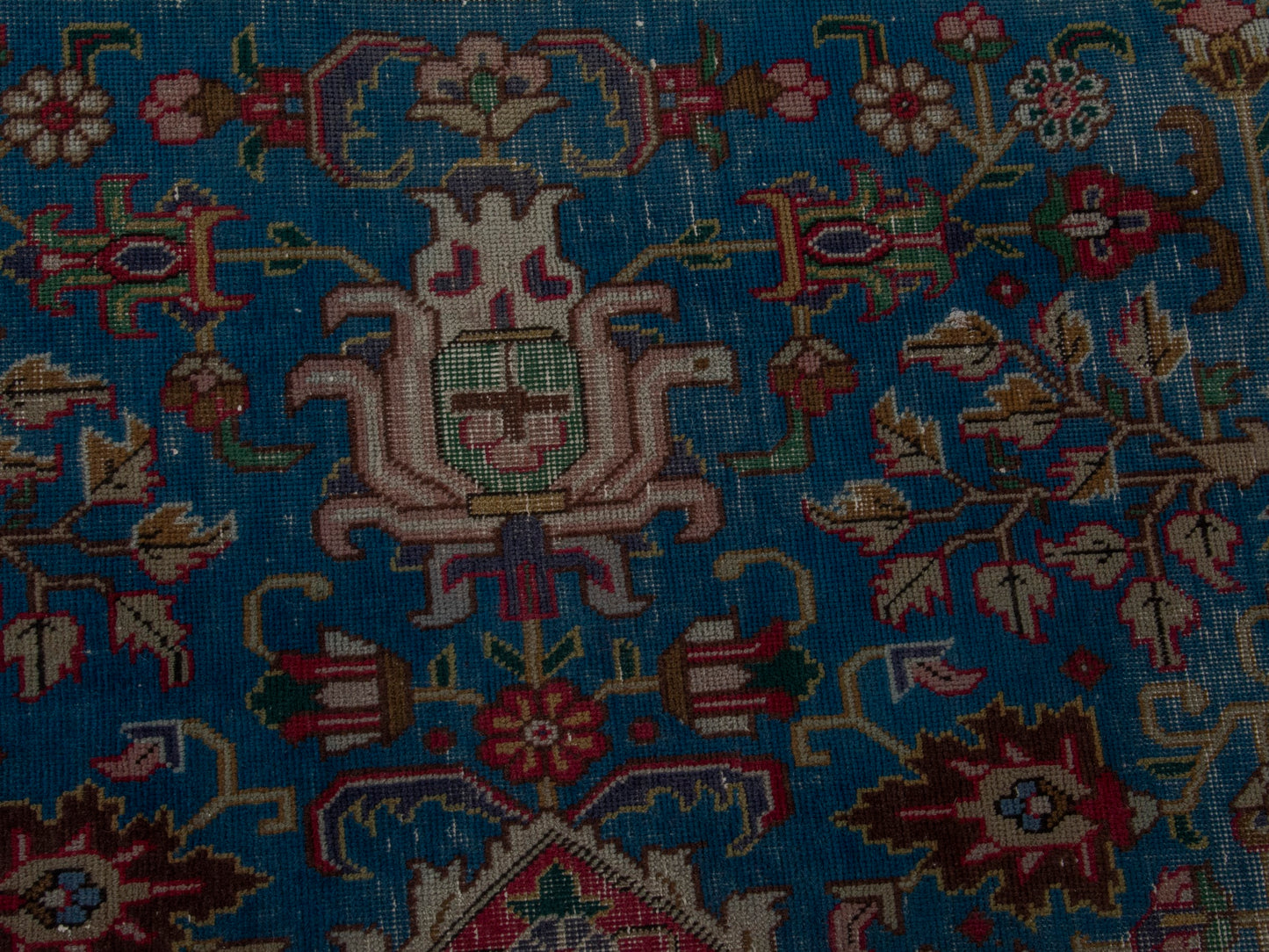 5839 - 10' x 12'6"