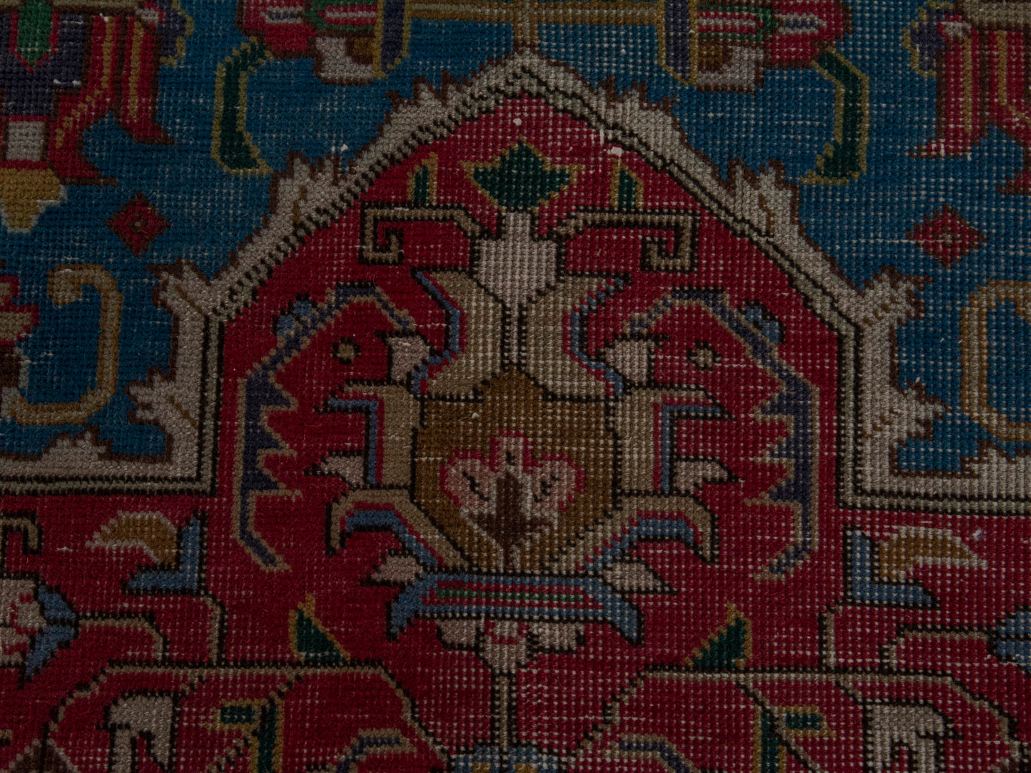 5839 - 10' x 12'6"