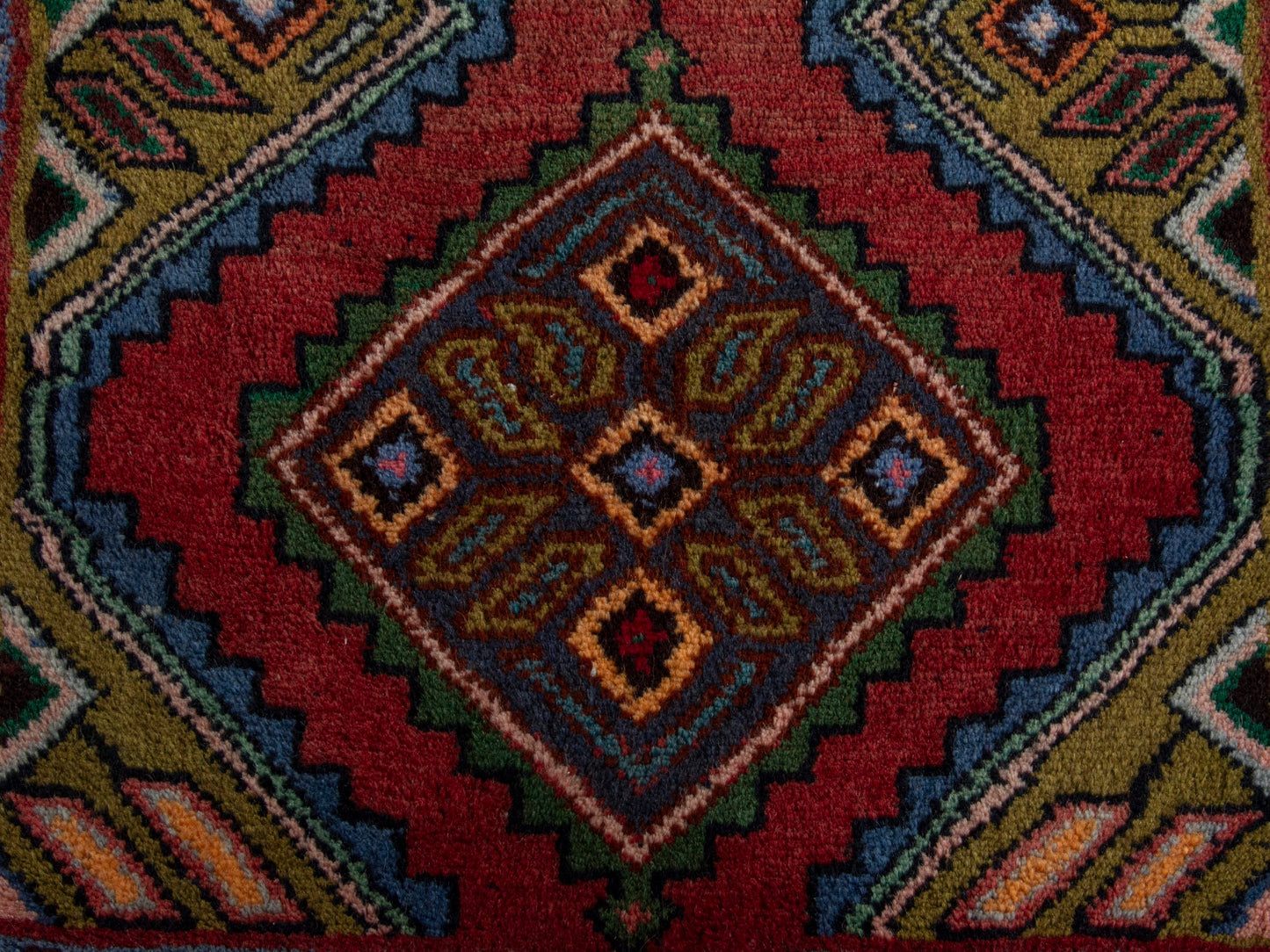 5857 - 1'10" x 2'6"