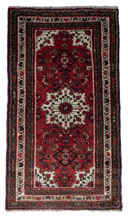 5863 - 2'5" x 4'5"