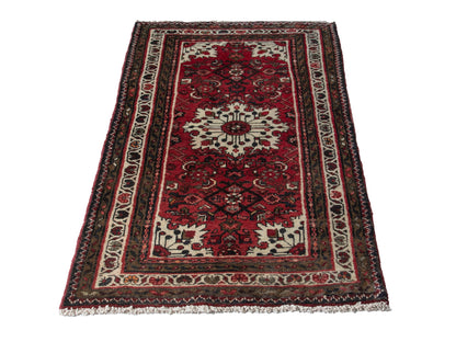5863 - 2'5" x 4'5"