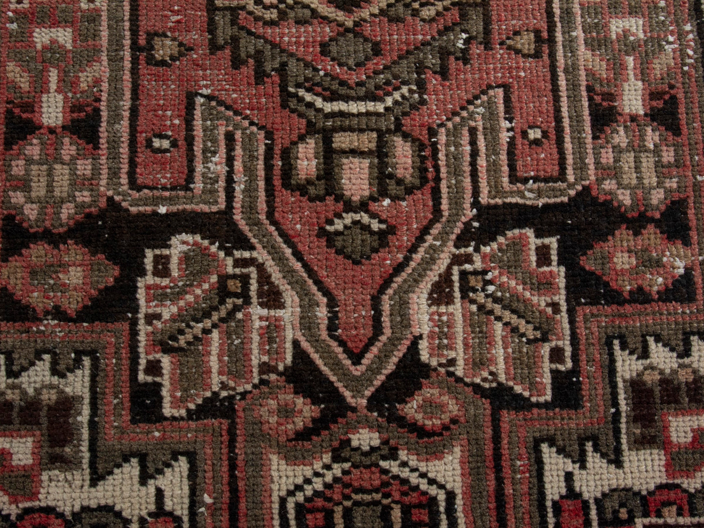 5869 - 1'11" x 3'8"