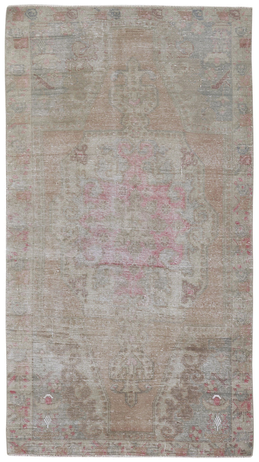 7002 - 4' x 7'3"