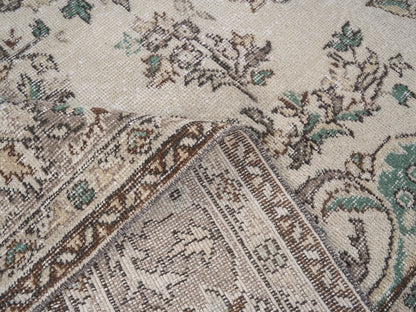 8383 - 6'8" x 10'10"