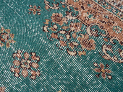 8370 - 6'10" x 10'2"