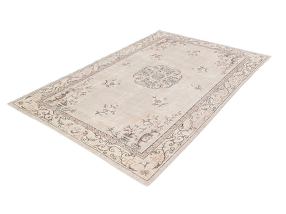 8355 - 6'10" x 10'4"