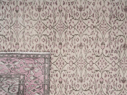 8284 - 5'10" x 10'4"