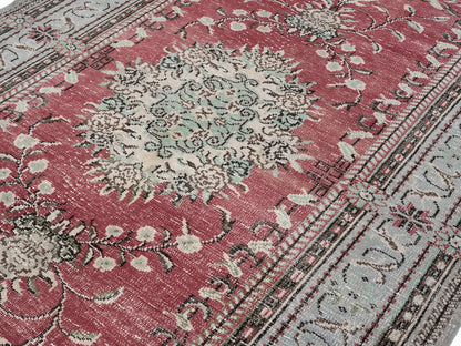 8241 - 6'6" x 10'10"