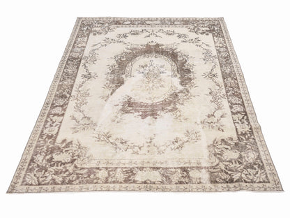 8166 - 5'10" x 8'11"