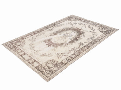 8166 - 5'10" x 8'11"