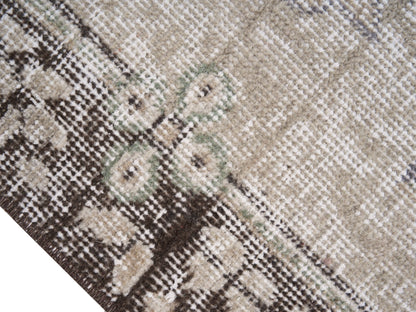 8096 - 5'10" x 9'10"