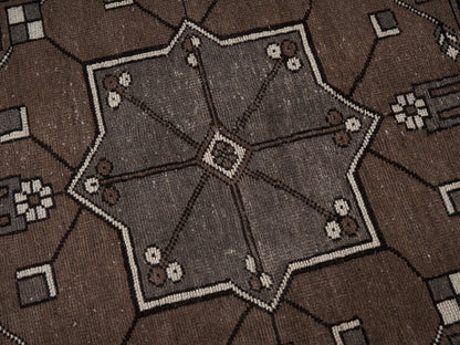 9010 - 7'9" x 10'11"