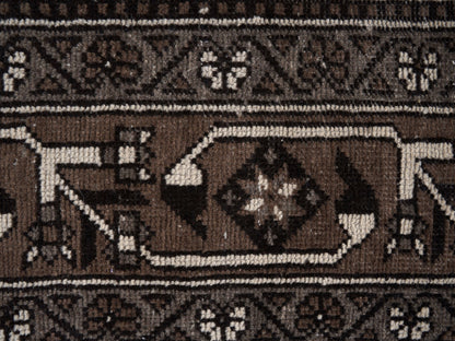 9010 - 7'9" x 10'11"