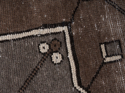 9010 - 7'9" x 10'11"