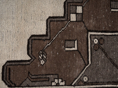 9010 - 7'9" x 10'11"