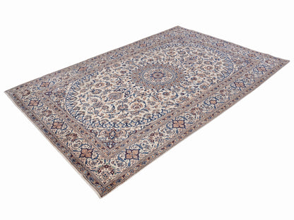 9005 - 7'8" x 11'10"