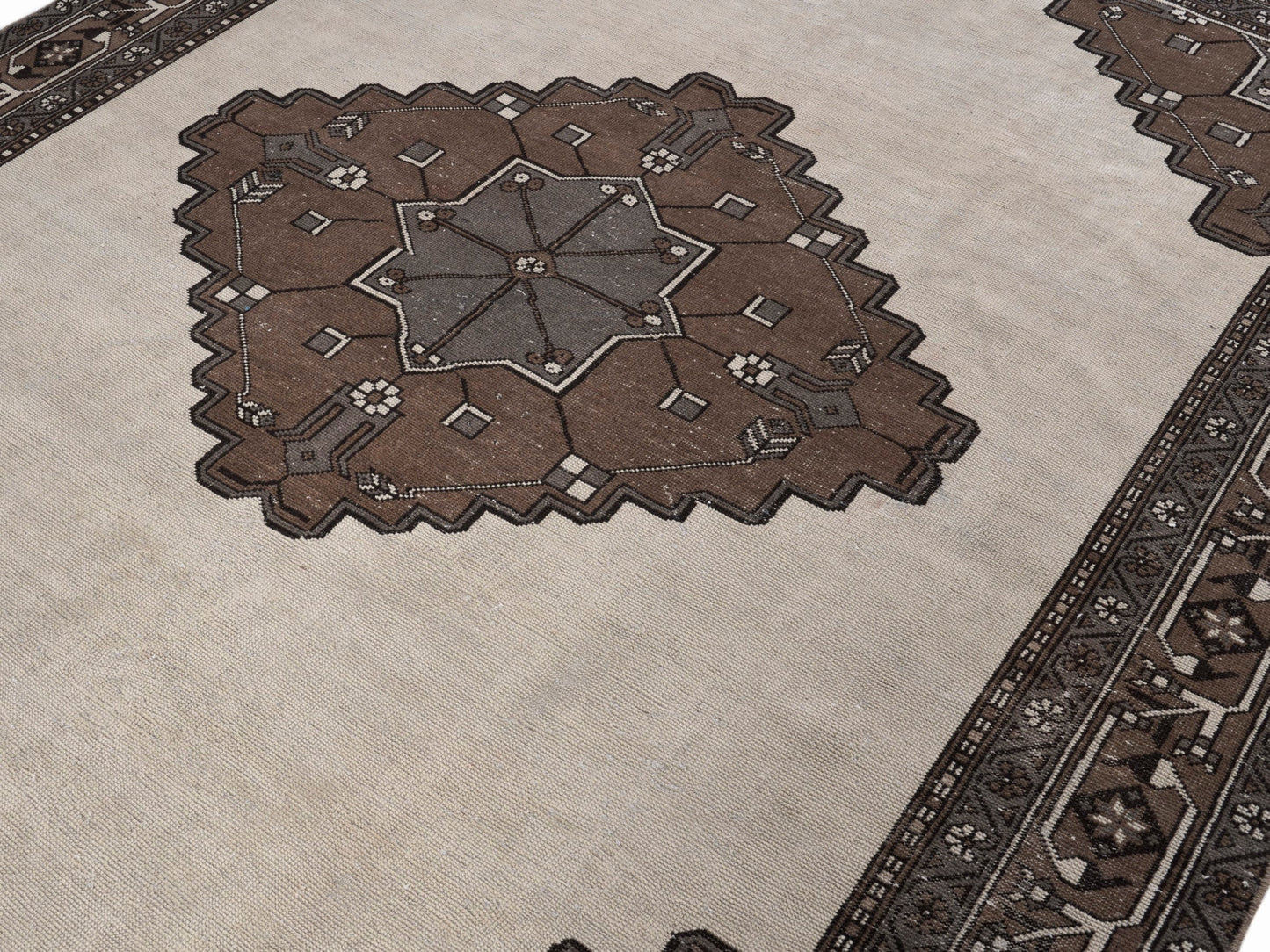XL290 - 8' x 10'10"