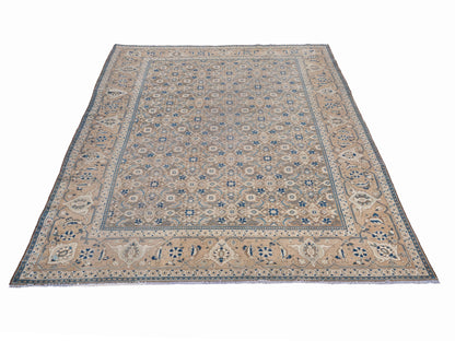 8990 - 6'11" x 10'3"