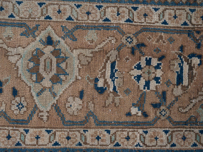 8990 - 6'11" x 10'3"